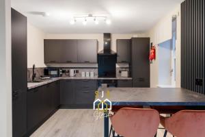 Belgrave Stay - SJA Stays - Modern 2 Bed Apartment