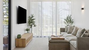 Villa Verda 2 - Luxury Living, Yamba Style