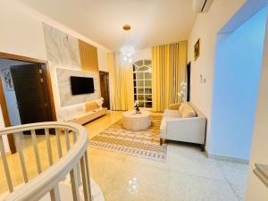 Luxe Villa