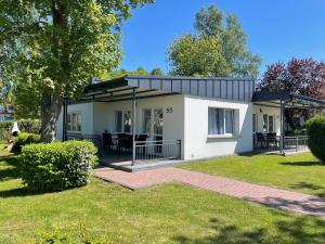 Beachfront holiday homes, attractions for children