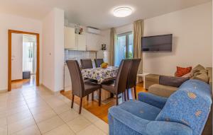 Amazing Apartment In Premantura