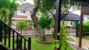 SJ house Unique wood Thai style