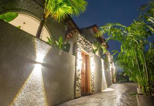 Teba Batu Bolong Villa