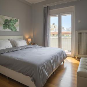 Spacious 3BR in Koukaki, Near Acropolis