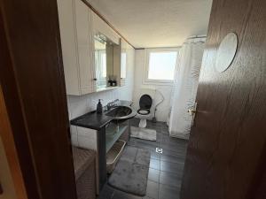 Cozy Family House with Yard