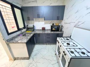 2BR Luxurious Apartment - 2 Min from City Center