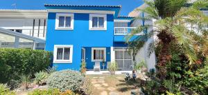 Fantástica Casa 03 Quartos nas belíssimas Praias do Flamengo