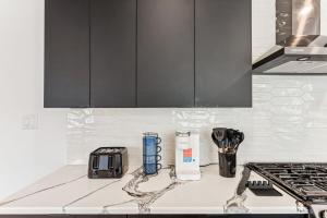 Modern 3BR Walk to Museums