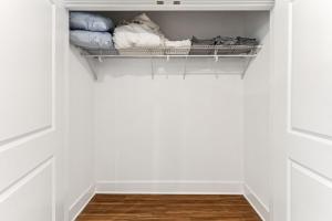 Modern 3BR Walk to Museums