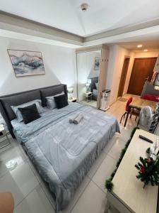 Laguna beach resort 2 by Lita