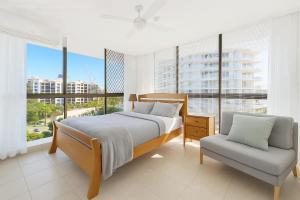 Ocean front 1 BR with Balcony