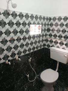 SuryaVinayak Home Stay - 10min walk from Railway station