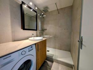 Appartement traversant 3 pièces, 8 pers, Arc 1600, proche pistes et commerces - FR-1-411-1013