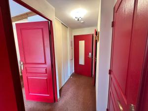 Appartement 4 pers, pied des pistes avec balcon, parking inclus - FR-1-508-315