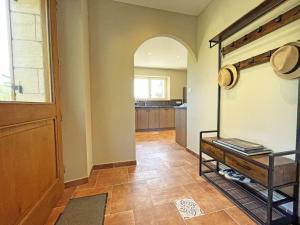 Maison en pierre avec terrasse paisible et piscine chauffée - FR-1-824-23