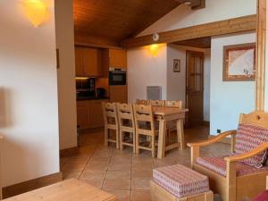 Appartement cosy 3 pièces près des pistes avec parking - FR-1-572-344