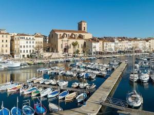 Appartement à La Ciotat proche port et plage - FR-1-770-76