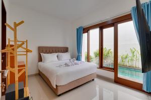 Elegant 3BR Taman Seminyak 27 in Central Seminyak