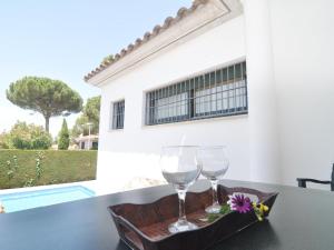 Casa BIG BEAR con Piscina Privada y Wifi en Torroella de Montgrí, Zona Tranquila - HISP-7-29