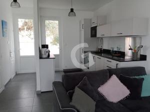 Maison de vacances pour 8 pers, 300m de la plage, parking, Sainte Anne - FR-1-194-357