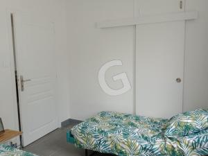 Maison de vacances pour 8 pers, 300m de la plage, parking, Sainte Anne - FR-1-194-357