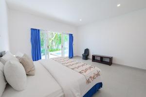 4BR Private Villa in Quiet Berawa near Equestrian