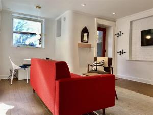 Heart of Mount Pleasant - with parking