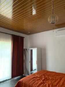 Rixxx guesthouse affordable,strategic area & comfy