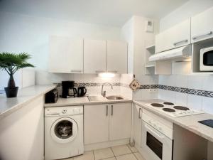 Confort F2 avec Terrasse et Animaux Acceptés - FR-1-451-224