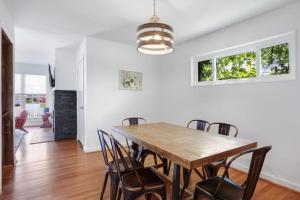 Forest Glen Silver Spring Gem - Parking