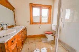 StayAU Breathtaking Panoramic Views Aurora Sauna