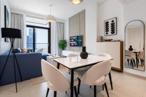 Emaar Burj Crown - 1BR Sea View across from Burj Khalifa, walk to Dubai Mall