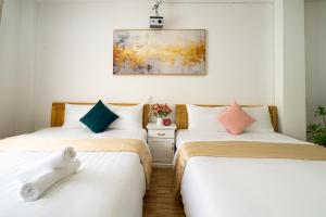 The Lee Hotel