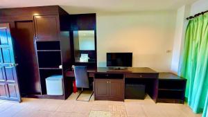 For 3 Person in Central Pa Tong, Thailand