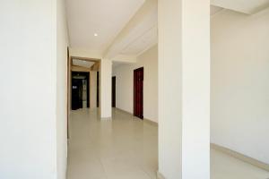 Collection O Noida Sector 52 Metro Station Formerly Hotel Metro View