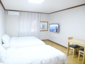 Sorak Y Hostel