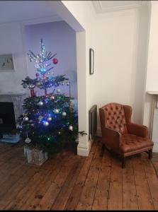 Large newly refurbished house close to harbour