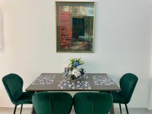 Casa Vista - Spacious 2-Bedroom Apartment in Sofia with Free Parking