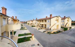 Cozy Apartment In Medulin With House A Panoramic View