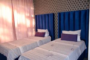 San Remo on Windermere Rd. Humewood Beachfront