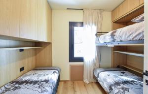 2 Bedroom Amazing Apartment In Ponte Di Legno