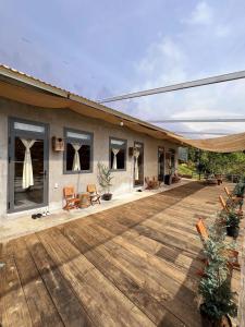 Nhà gỗ nguyên căn 3PN 10Pax WC Private