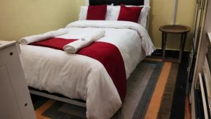 Yukis & Kukis Place, 5 bedrooms, 5 bathrooms, 2 Sitting Rooms