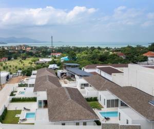 4x Luxury BRAND NEW VILLA and Near Beach