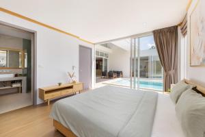 4x Luxury BRAND NEW VILLA and Near Beach