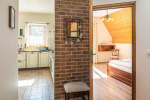 Krzeptówki Charming Apartment with Mountain Views Parking & Balcony by Noclegi Renters