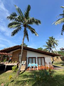 Surf House Palawan