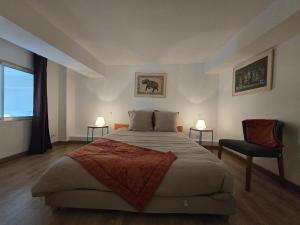 Monument historique rénové avec goût et jardin