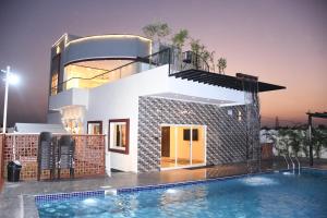 Ajwa the luxury farm house