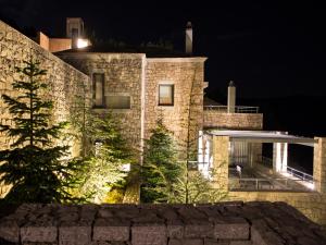Elafivolia Arachova Suites Parnassos Greece